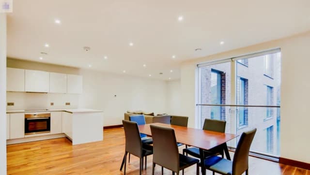 2 Bedroom 2 Bathroom