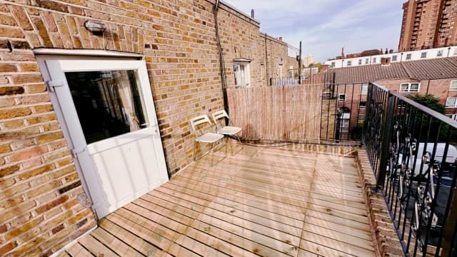 Private Studio With Balcony