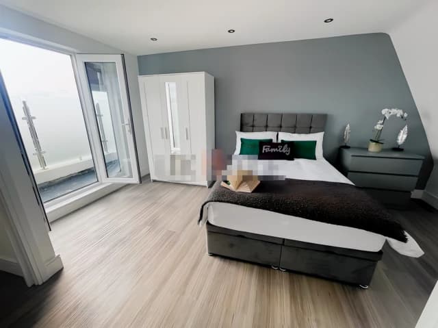 2 Bedroom 2 Bathroom