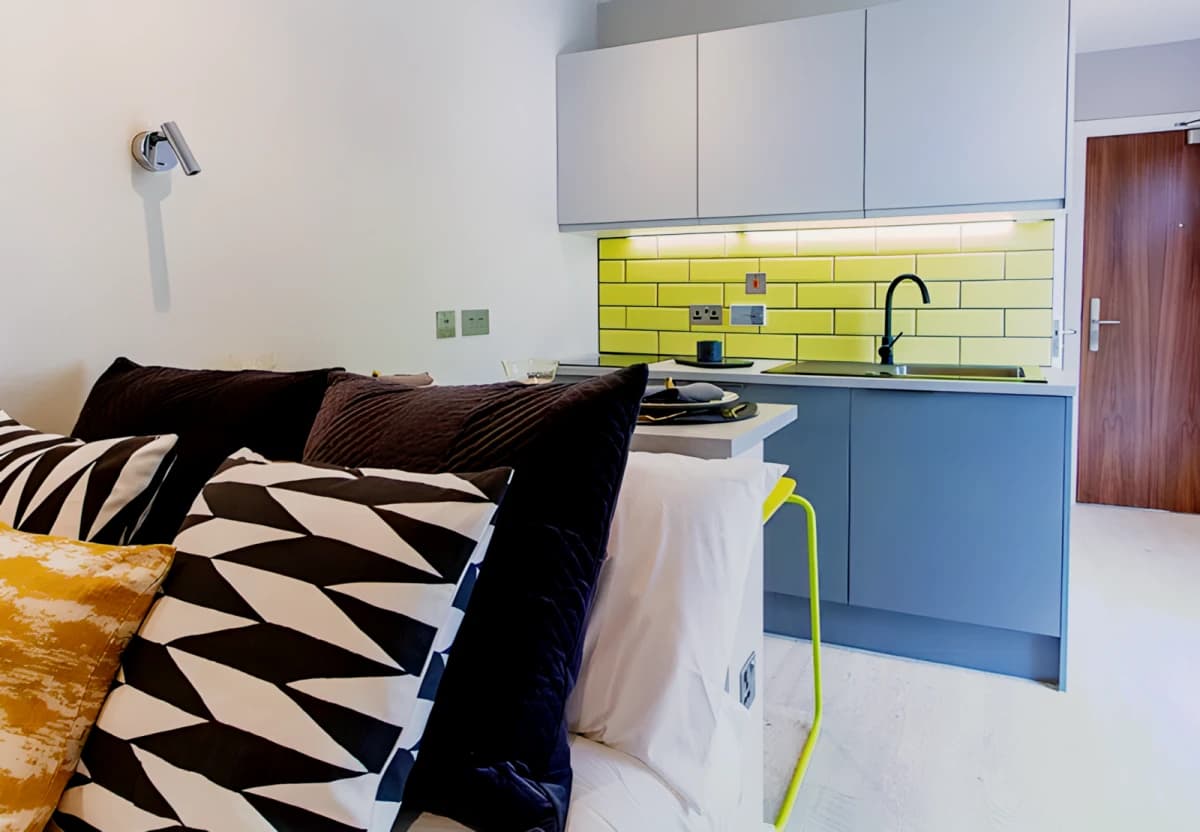 Lit Seven Sisters image