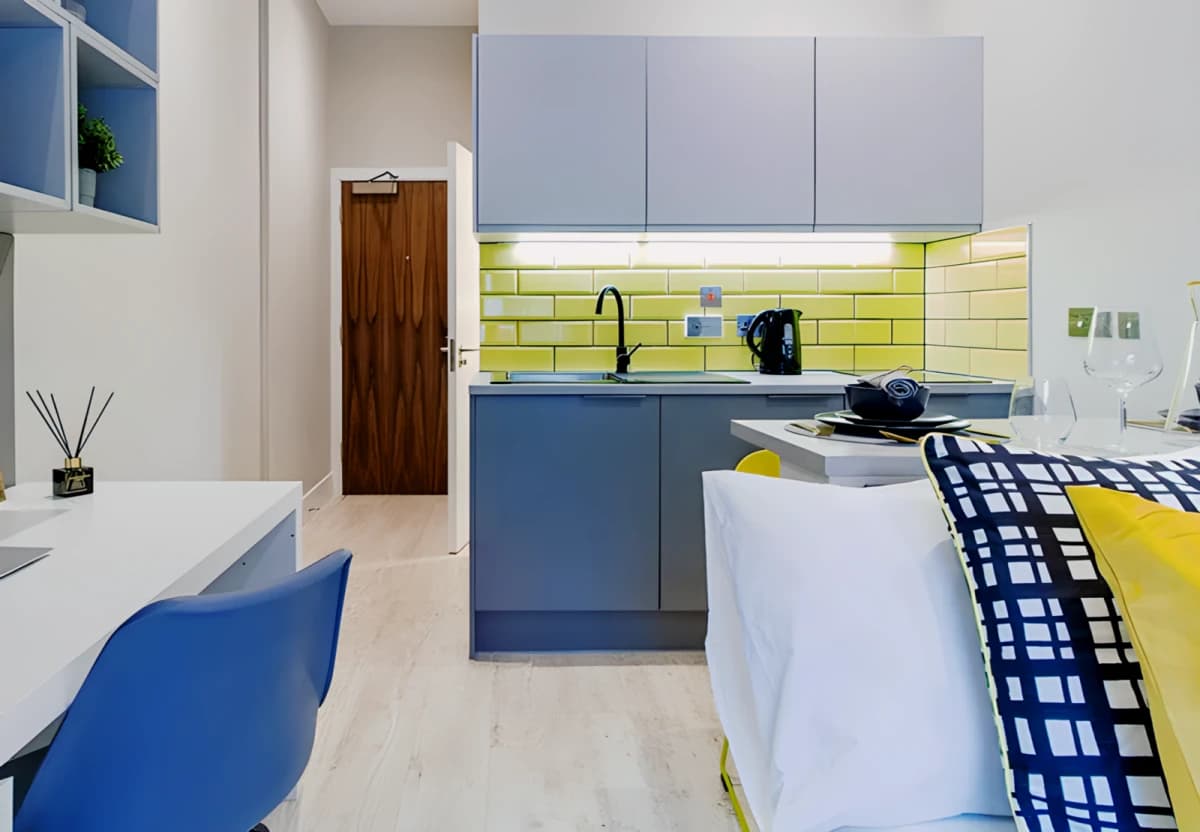 Lit Seven Sisters image