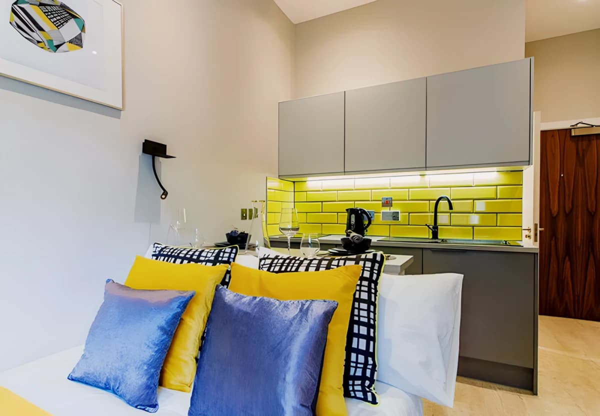 Lit Seven Sisters image