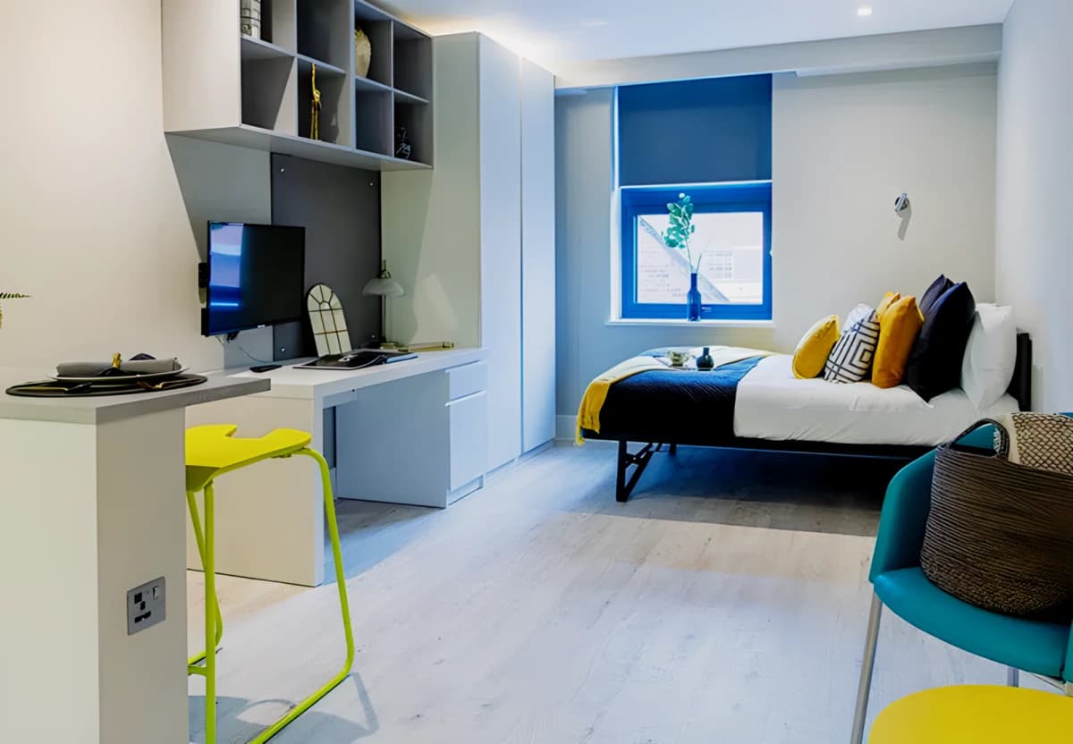 Lit Seven Sisters image