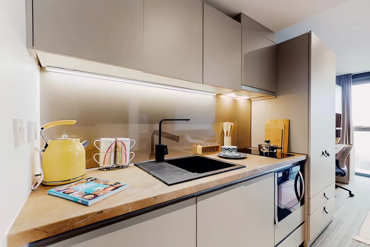 Gob Ealing Residence image