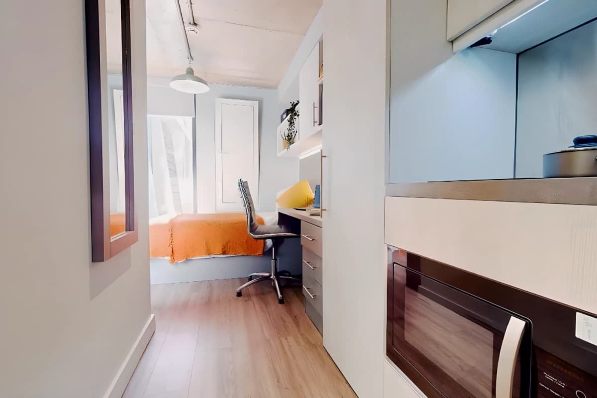 Gob IQ Aldgate Residence image