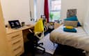 Single room in a 4-bedroom flat
