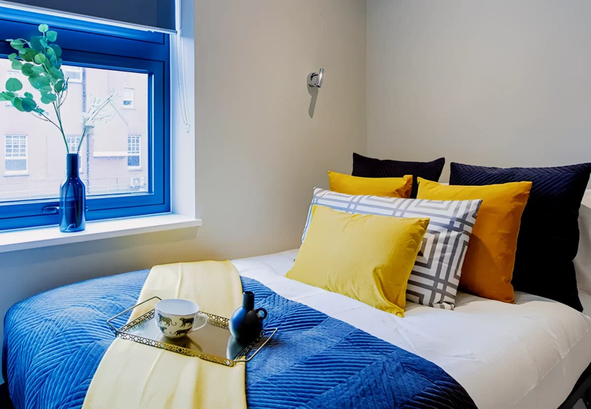 Lit Seven Sisters image