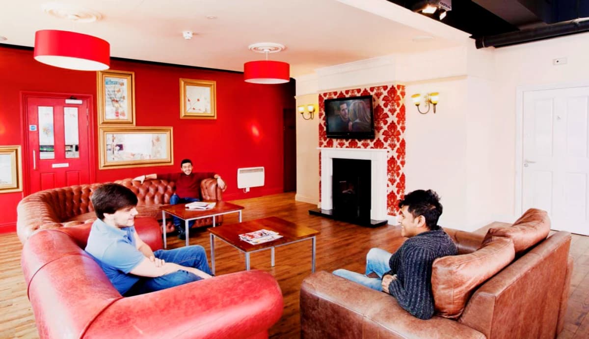 Phoenix Court image