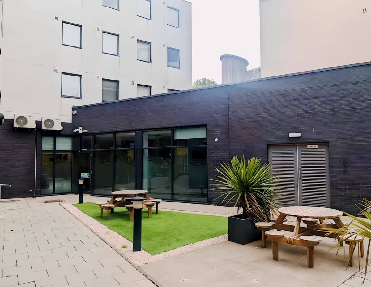 Panmure Court image