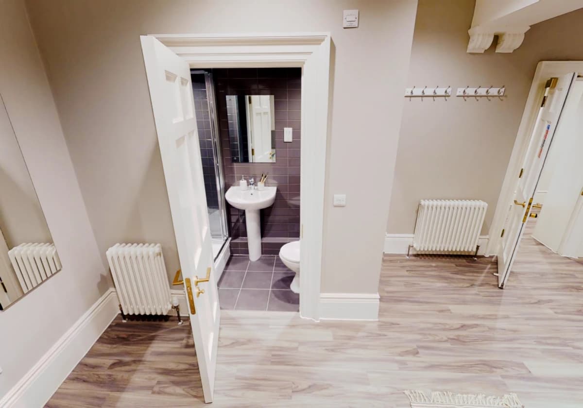iQ Elliott House image