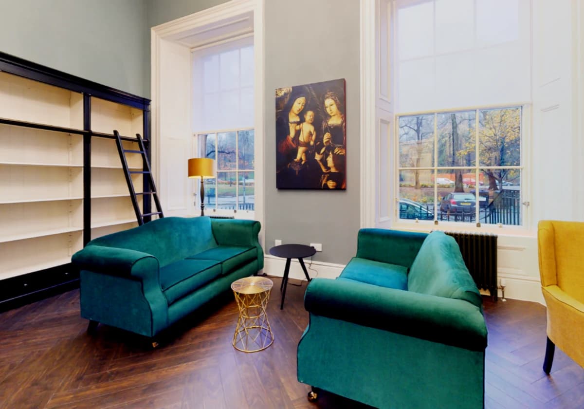 iQ Elliott House image
