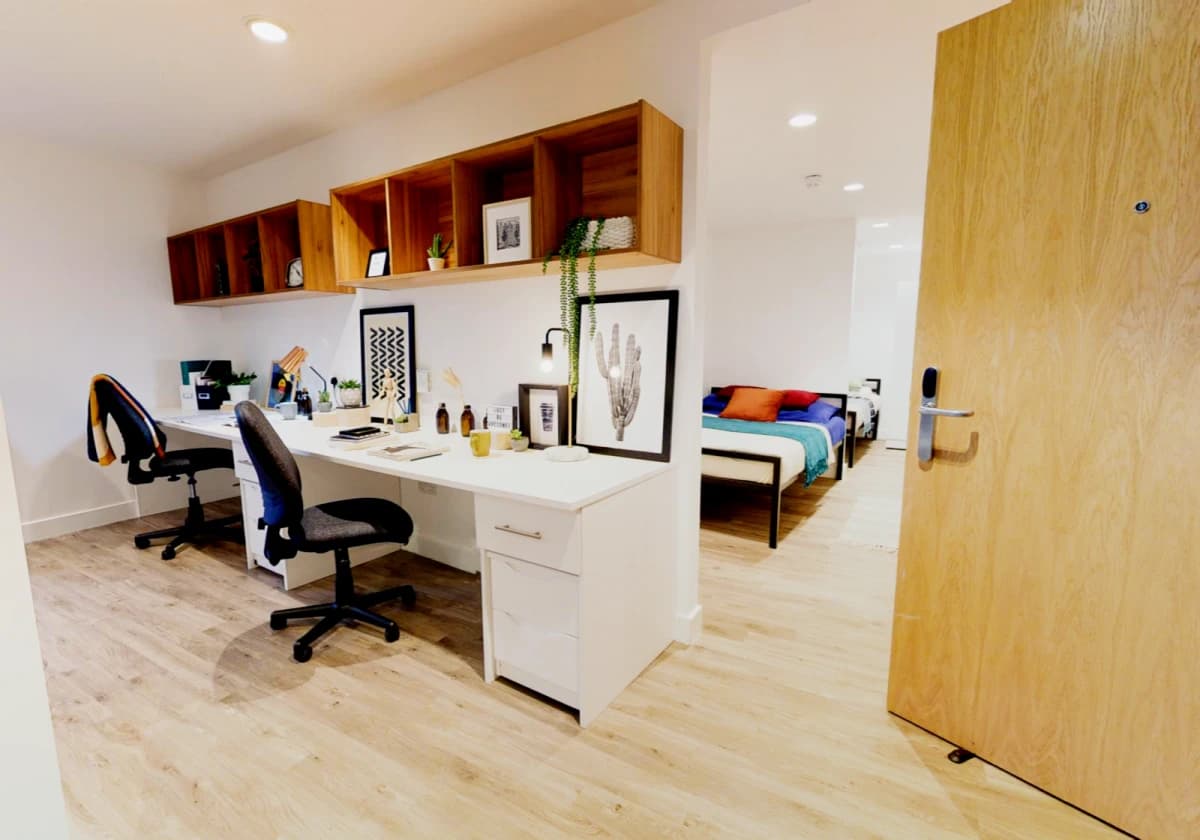 iQ Elliott House image