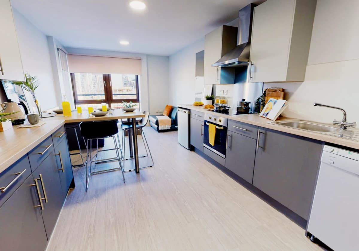 iQ Fountainbridge image