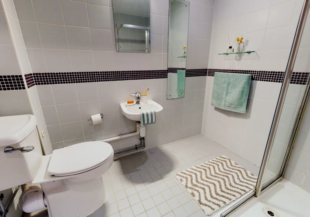 iQ Fountainbridge image