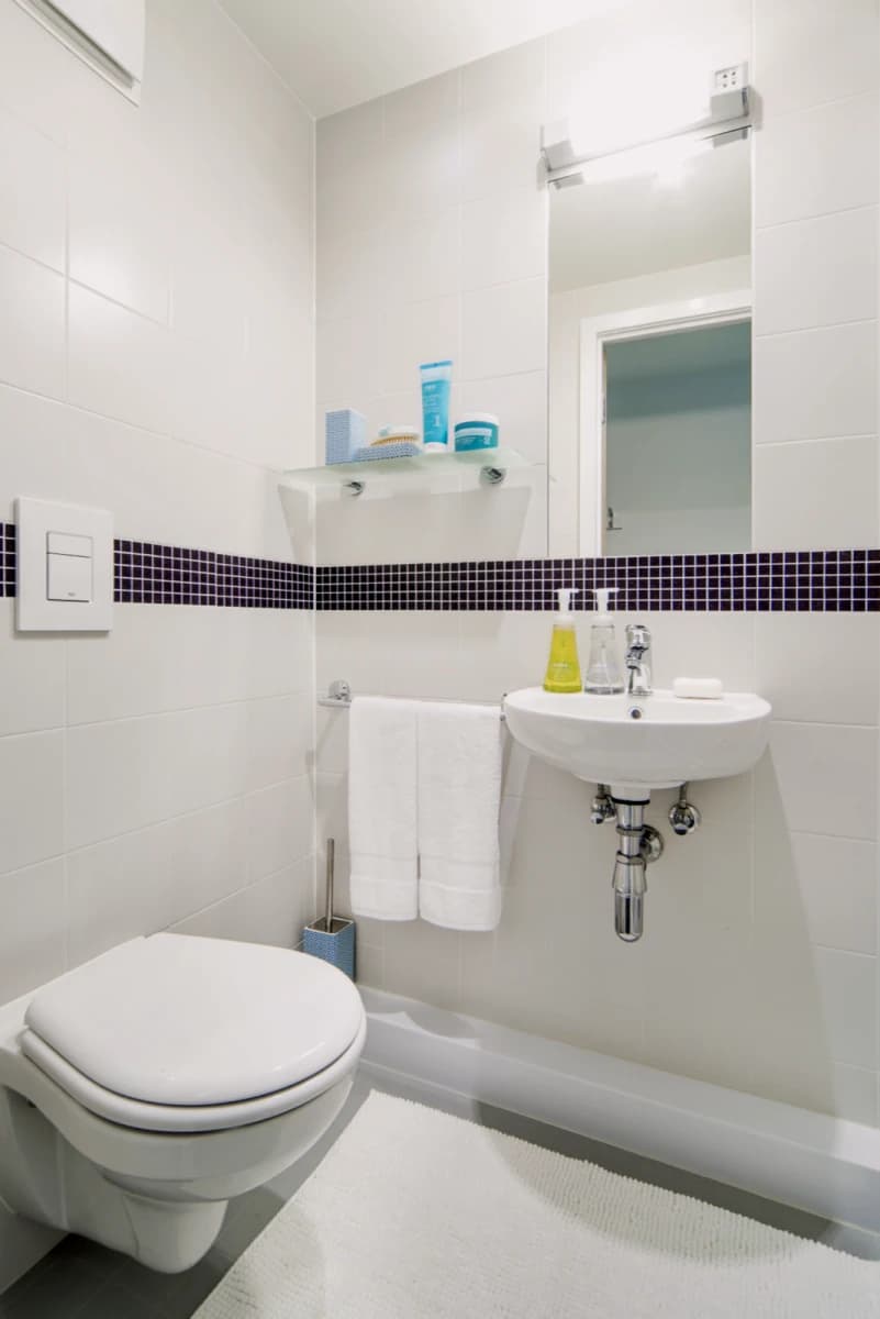Yugo Canal Point image