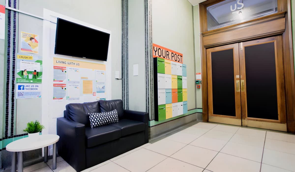 Magnet Court image