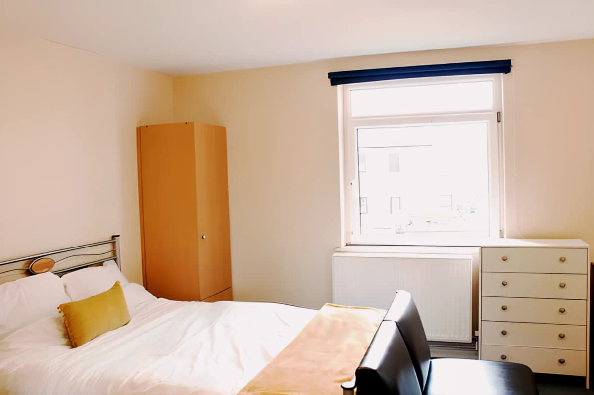 Queens Court image