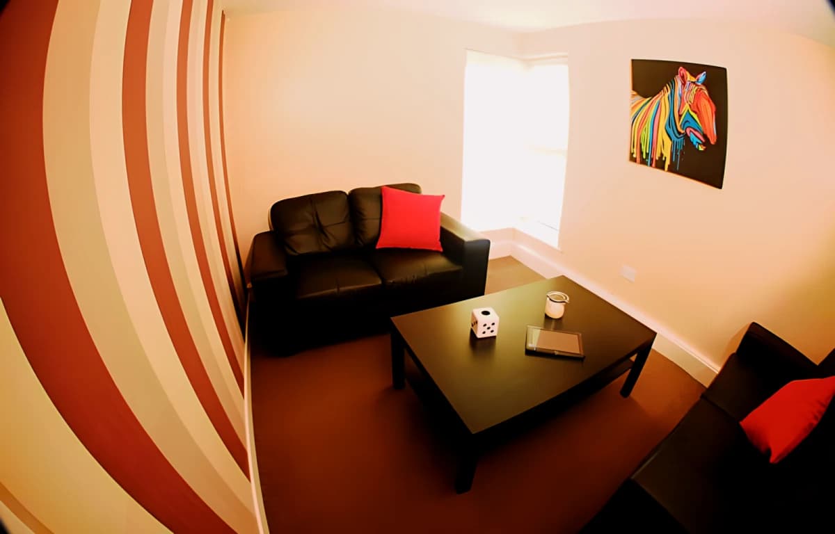 Oxheys Court image