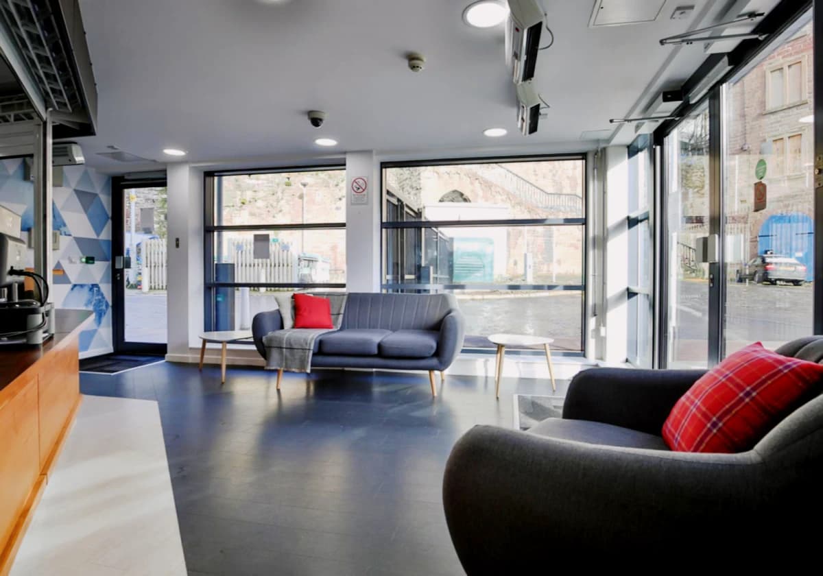 iQ Parker House image