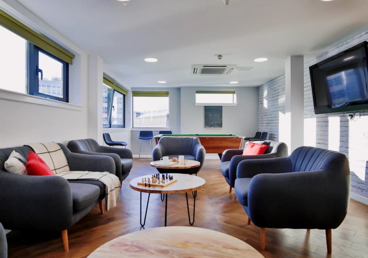 iQ Parker House image