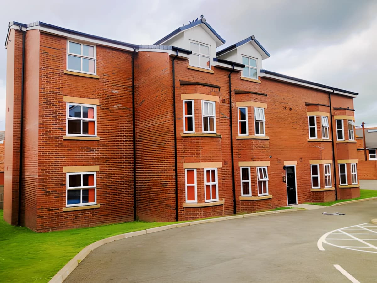 Waterside Court image 2