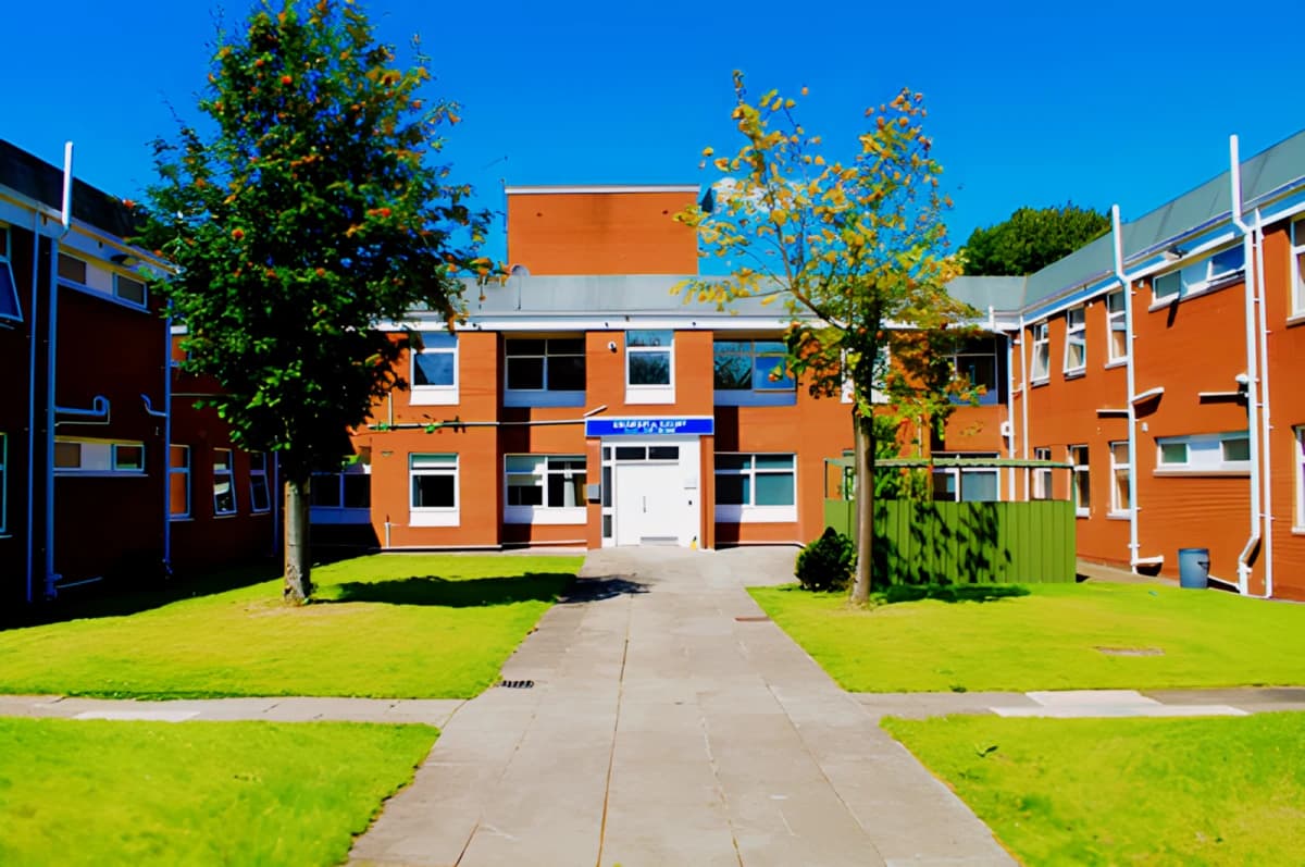 Cromwell Court