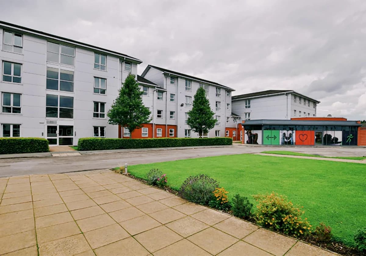 iQ Student Quarter image 2