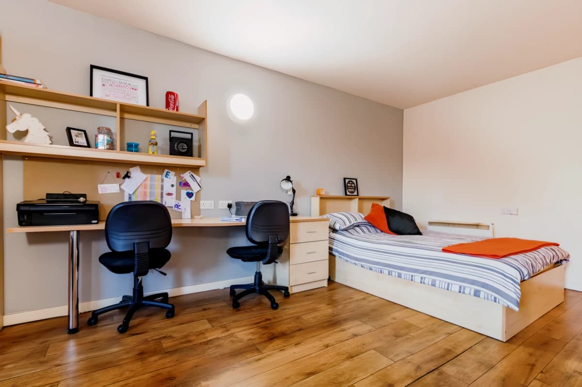 Chambers 51 image