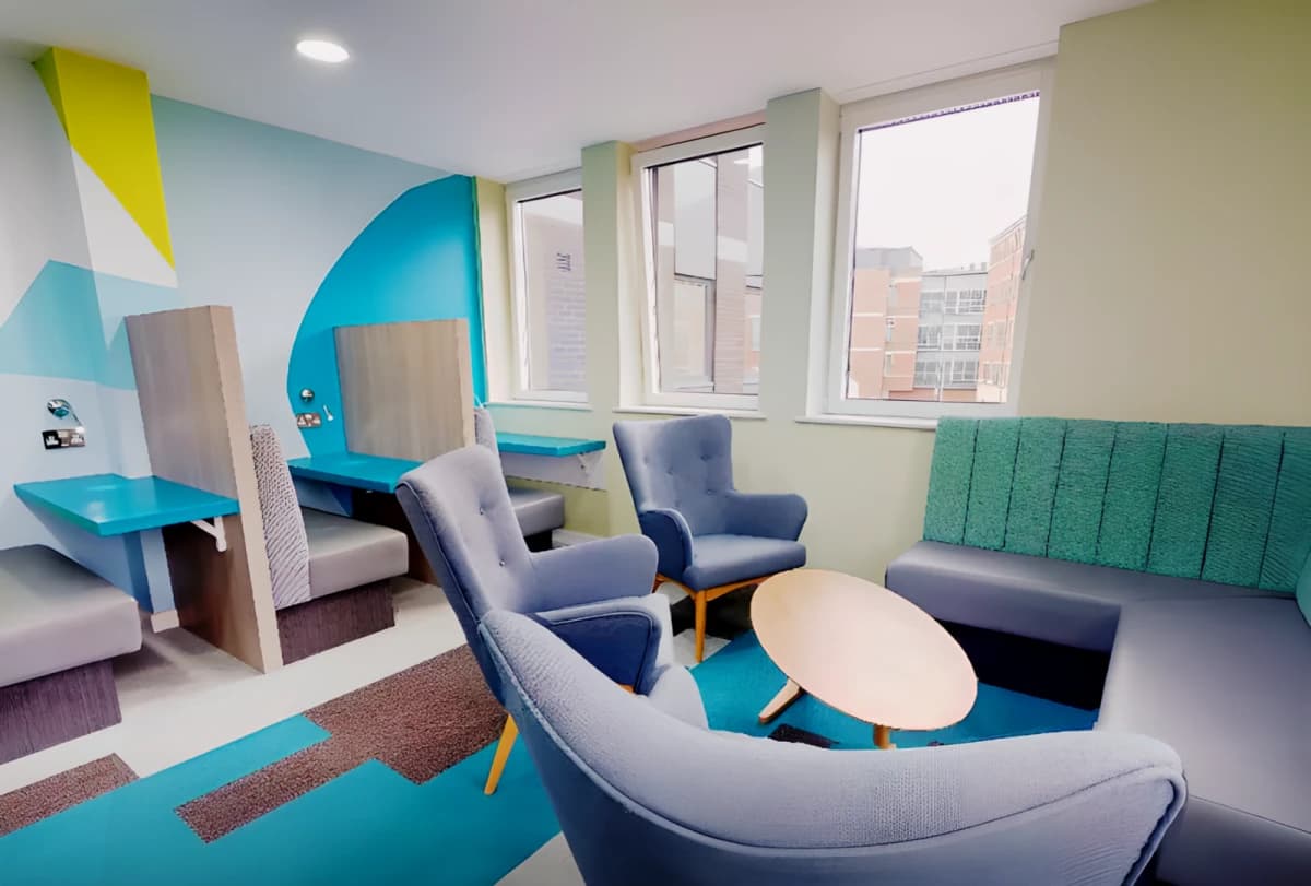 iQ Newland House image