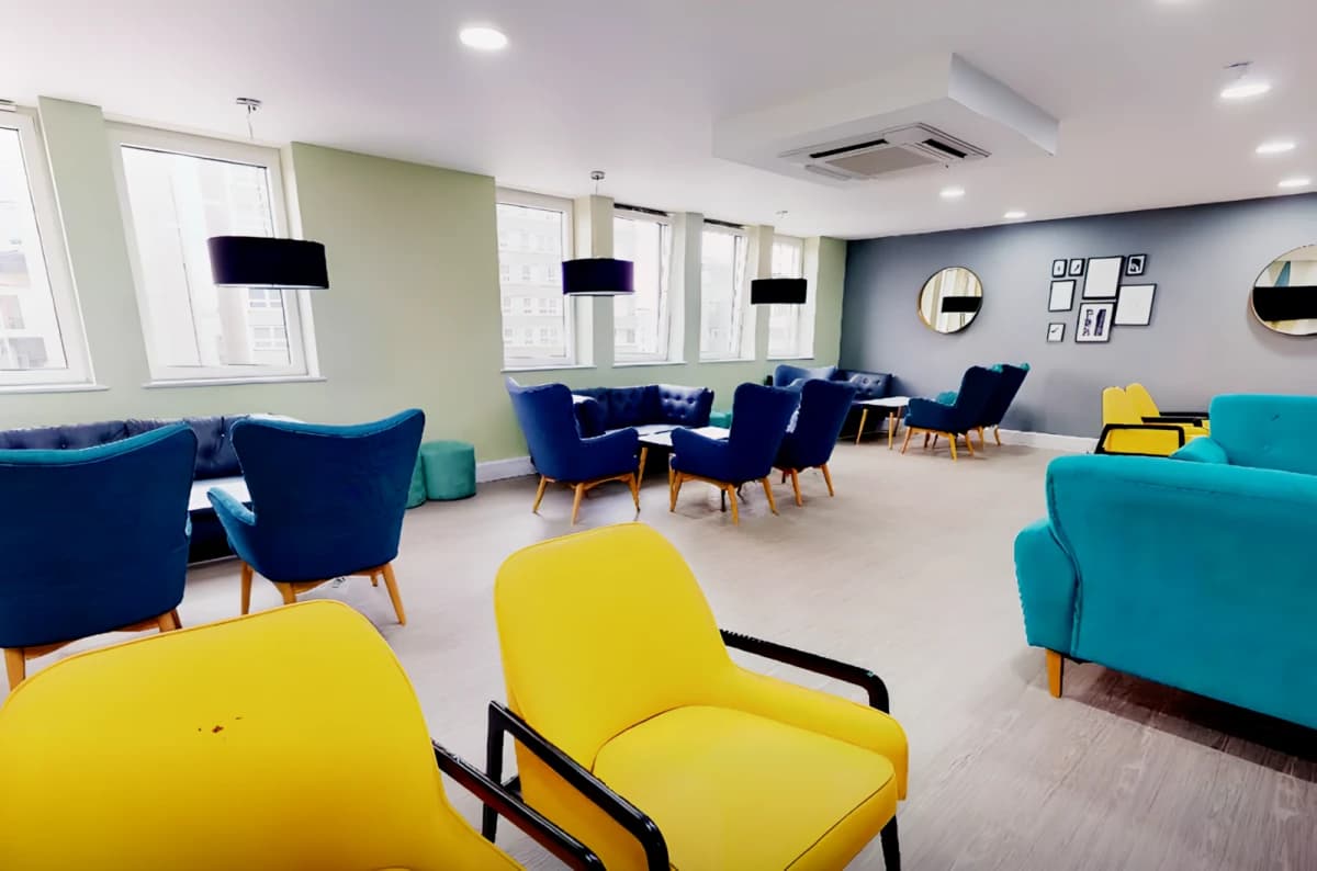 iQ Newland House image