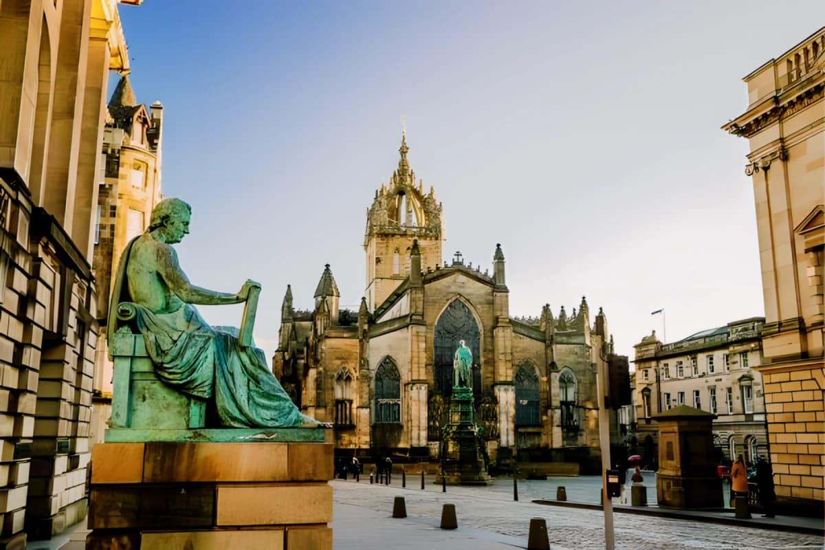 200 Cowgate image 2