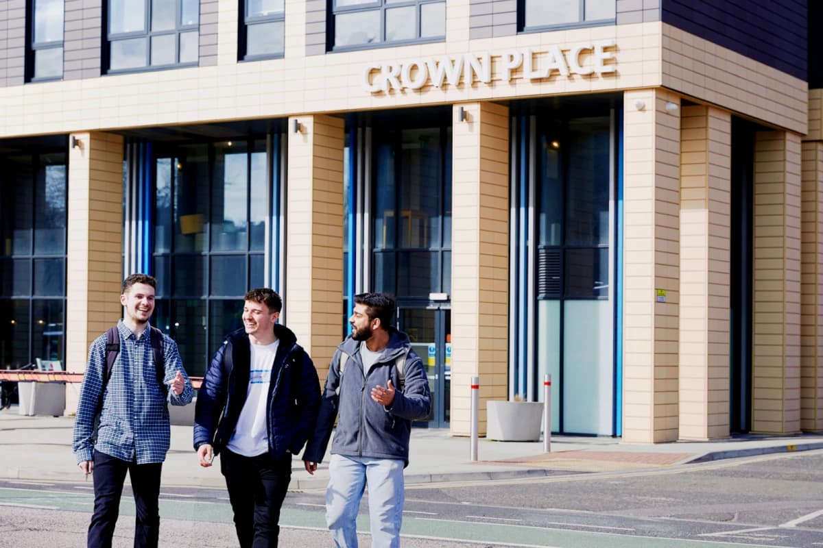 Crown Place Portsmouth image 3