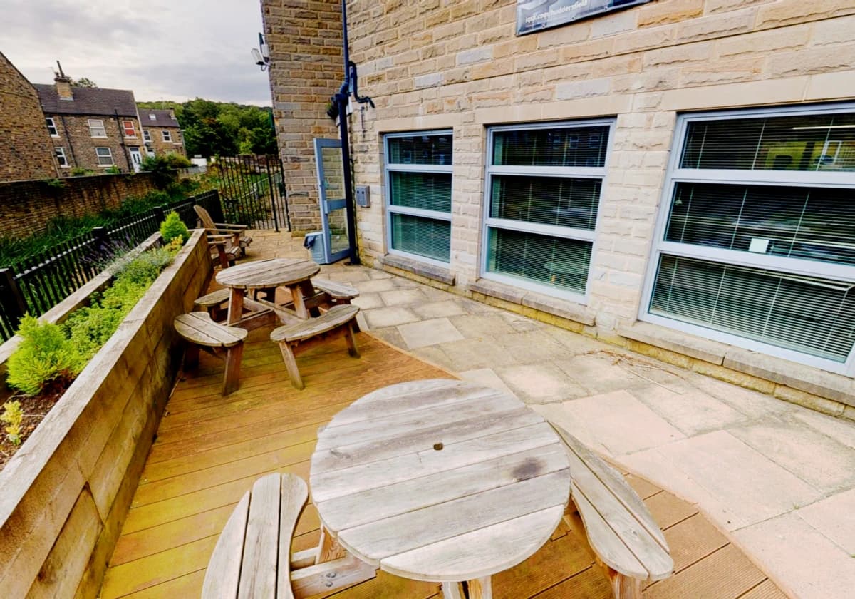 Outdoor Features