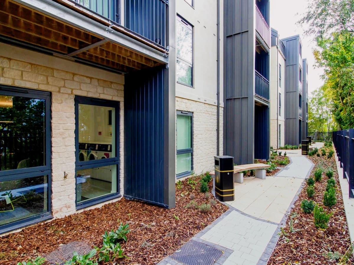 Outdoor Features