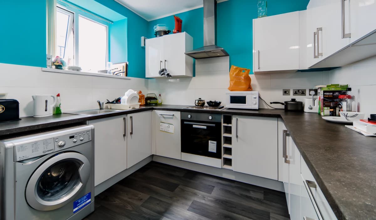 Step House image