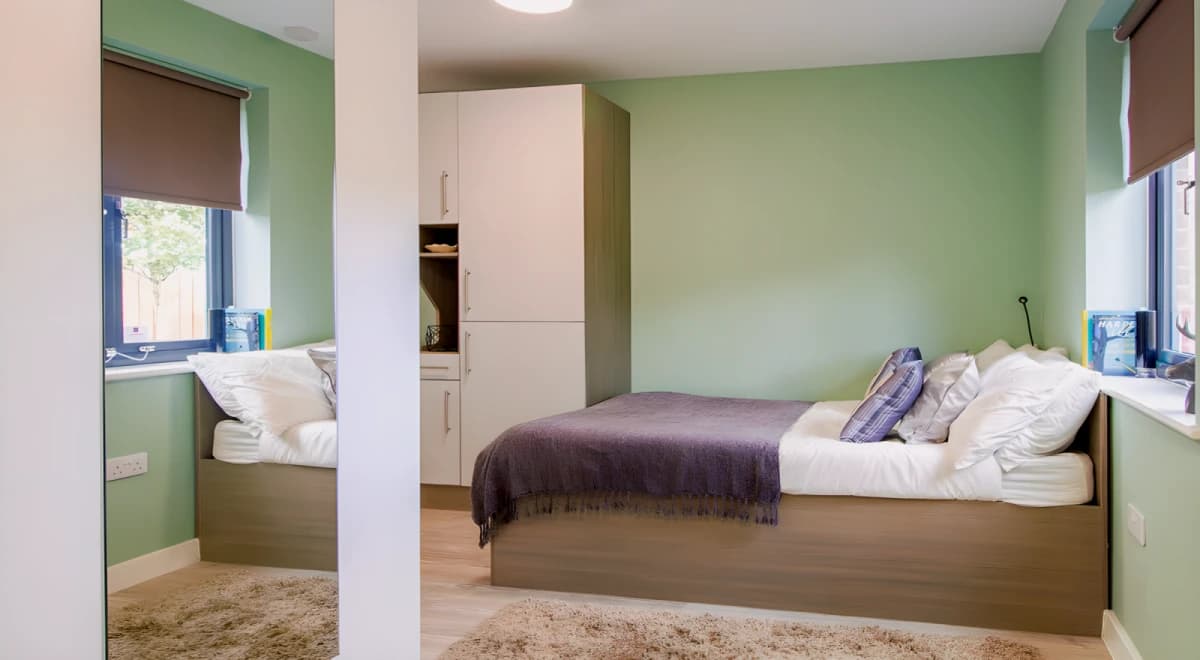 St Giles Studios image