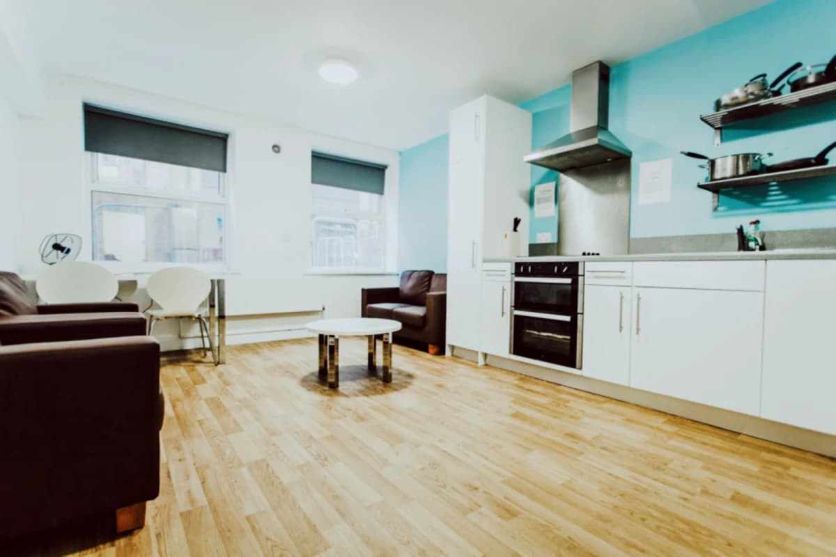 Pennine House image 5