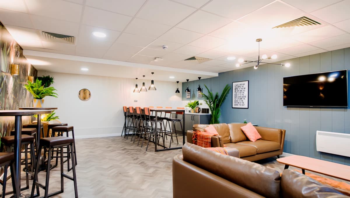 Zone 22 Upperton Road image