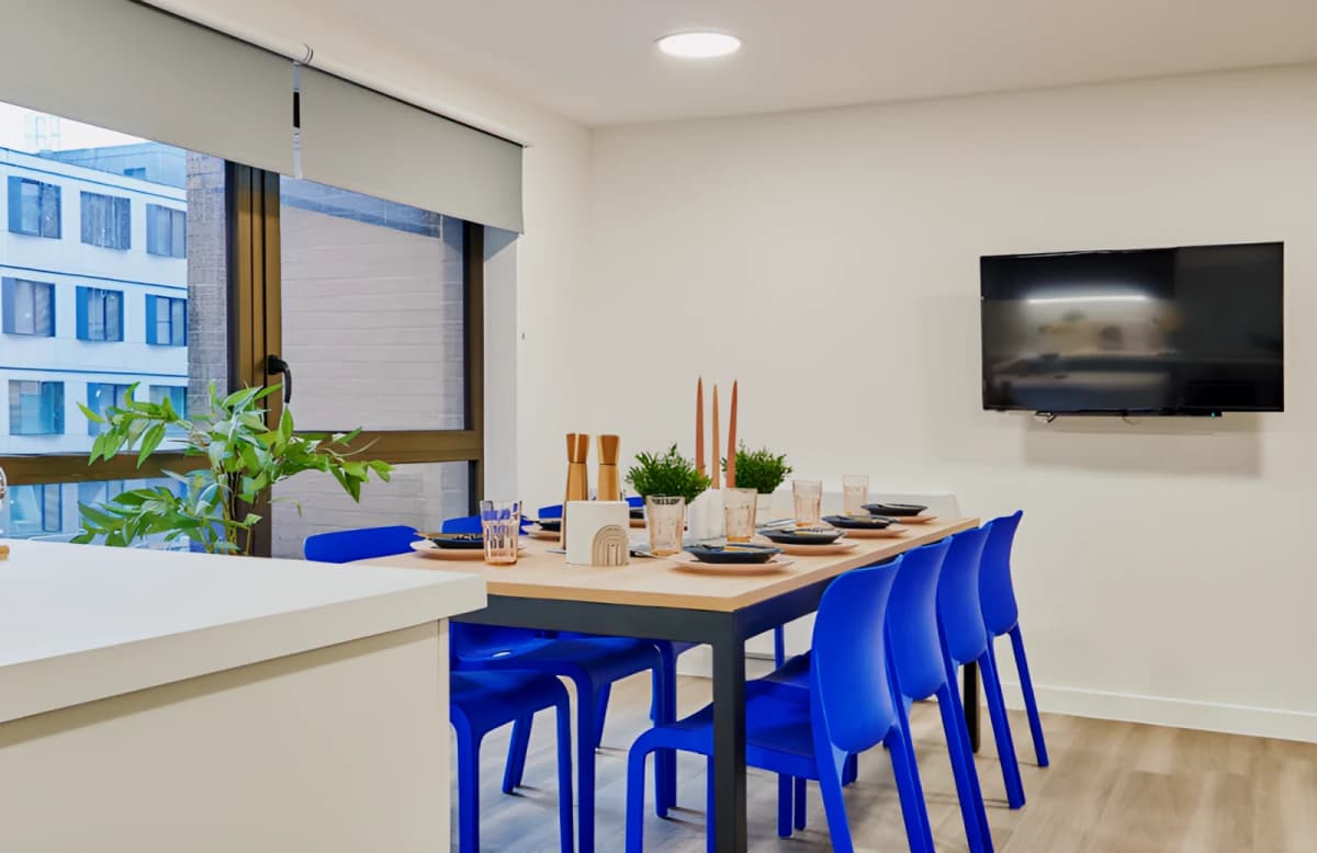 Currus Court image