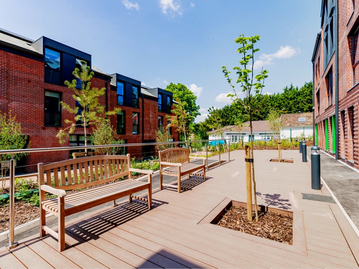 Outdoor Features