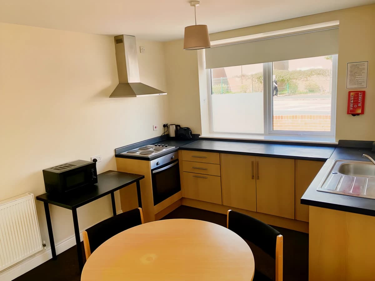 Belle Court image