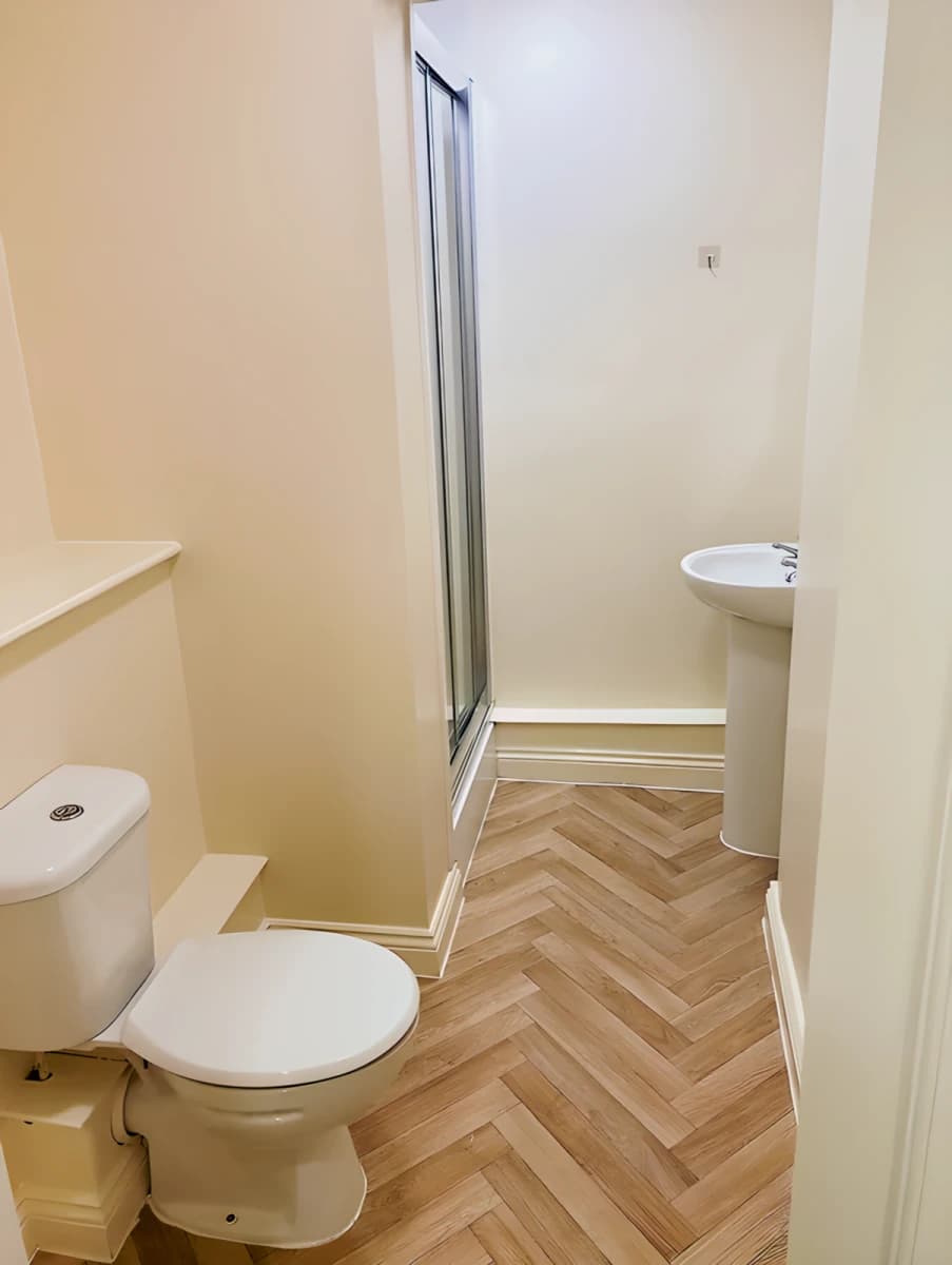 Belle Court image