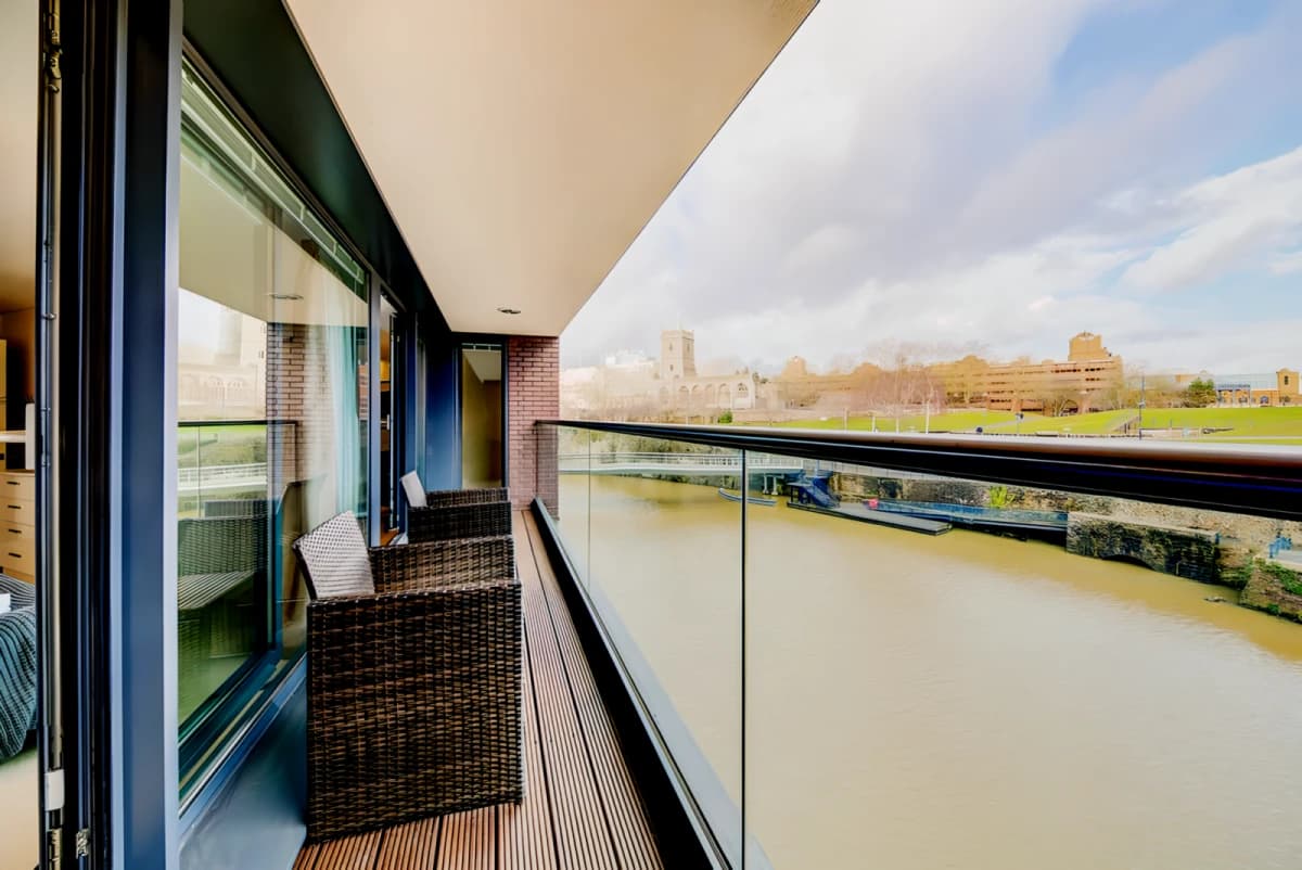 Outdoor Features