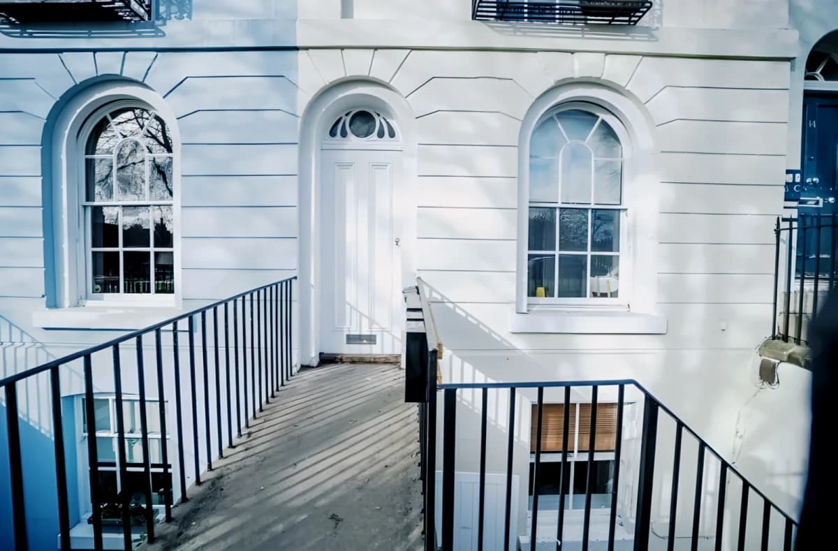 London Place Apartments