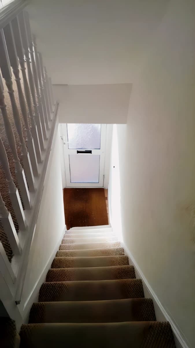 2 Bed Upper Maisonette Flat image 4
