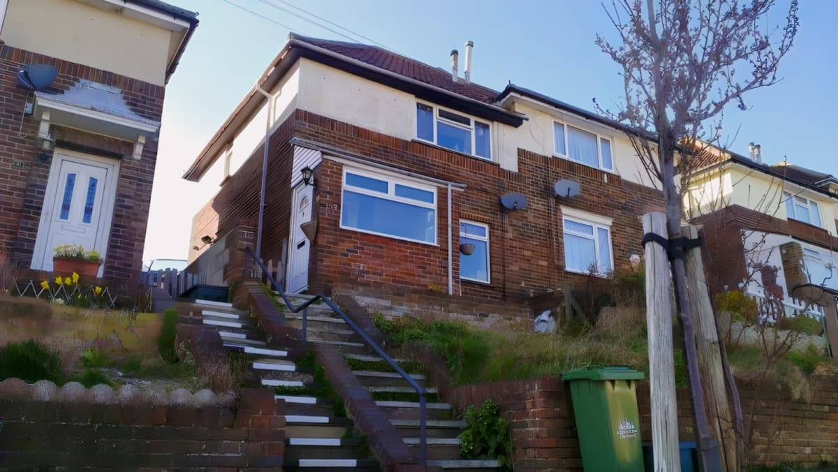 2 Bed Semi House