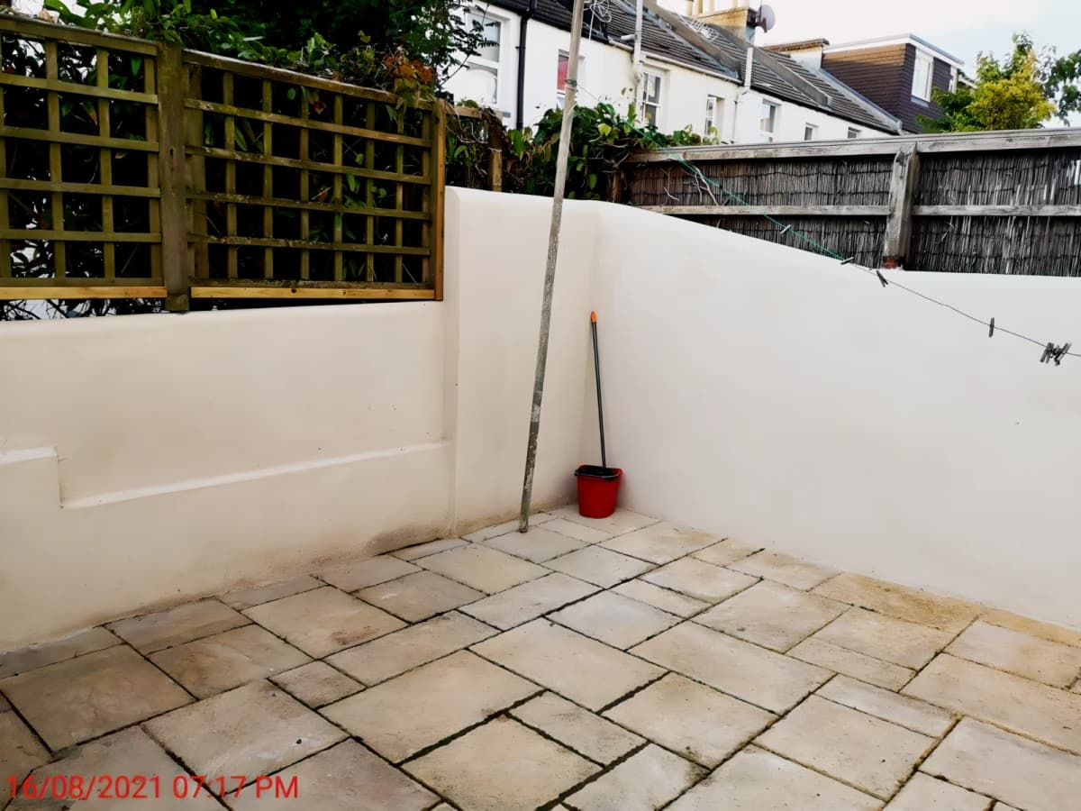 Outdoor Features