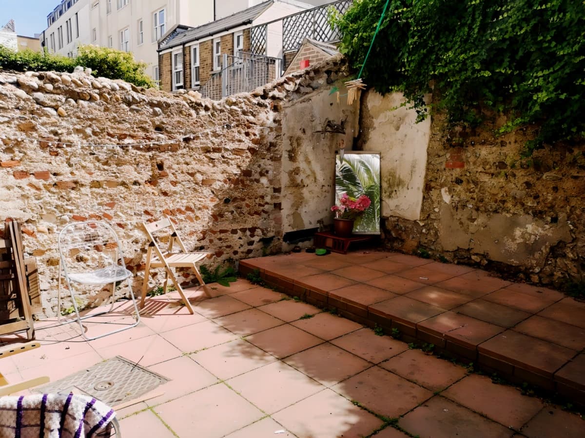 Outdoor Features