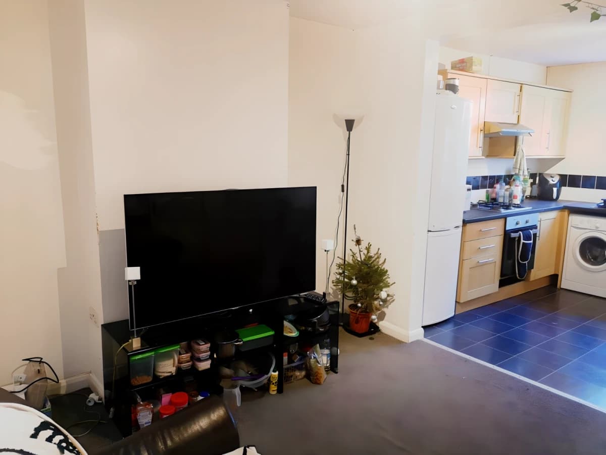 5 Bed Terraced HMO House image 4