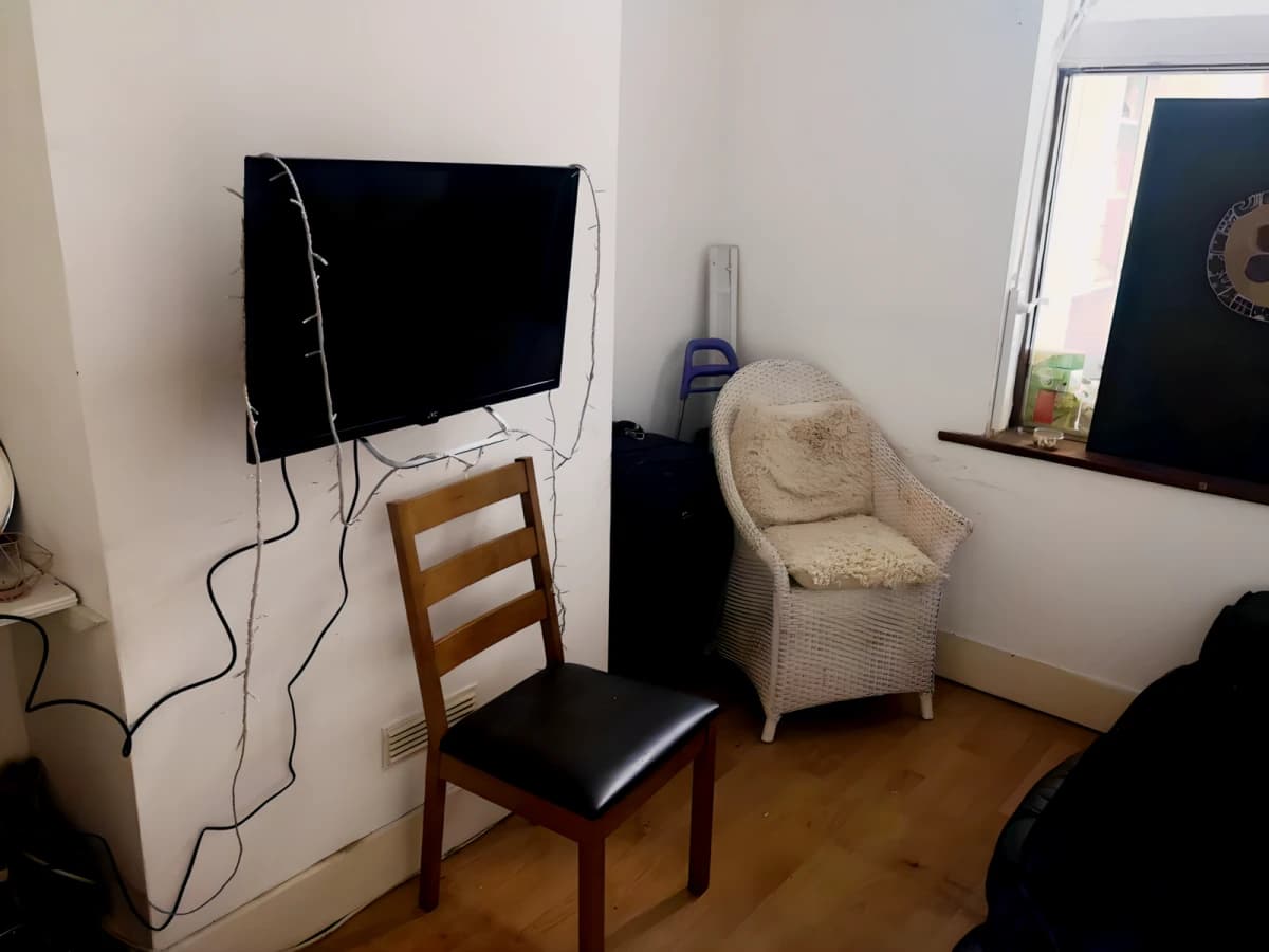 6 Bed Terraced HMO House image
